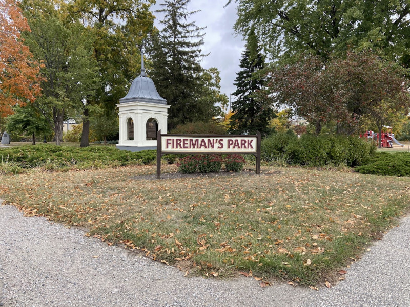 Firemans-Park-sign-full-image