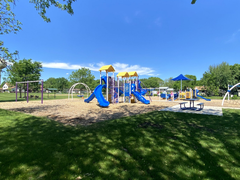 Elks-Park-New-Playground-3-full-image