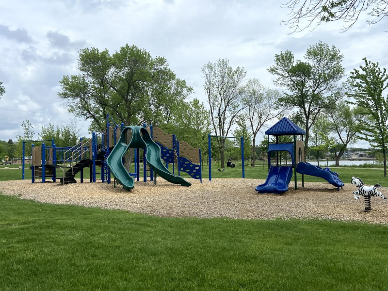 Riverside-Park-full-image